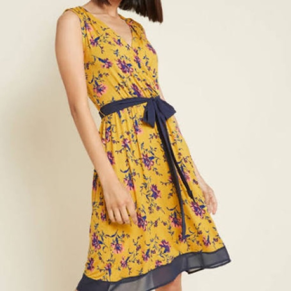 Modcloth Yellow Floral Dress Sz M